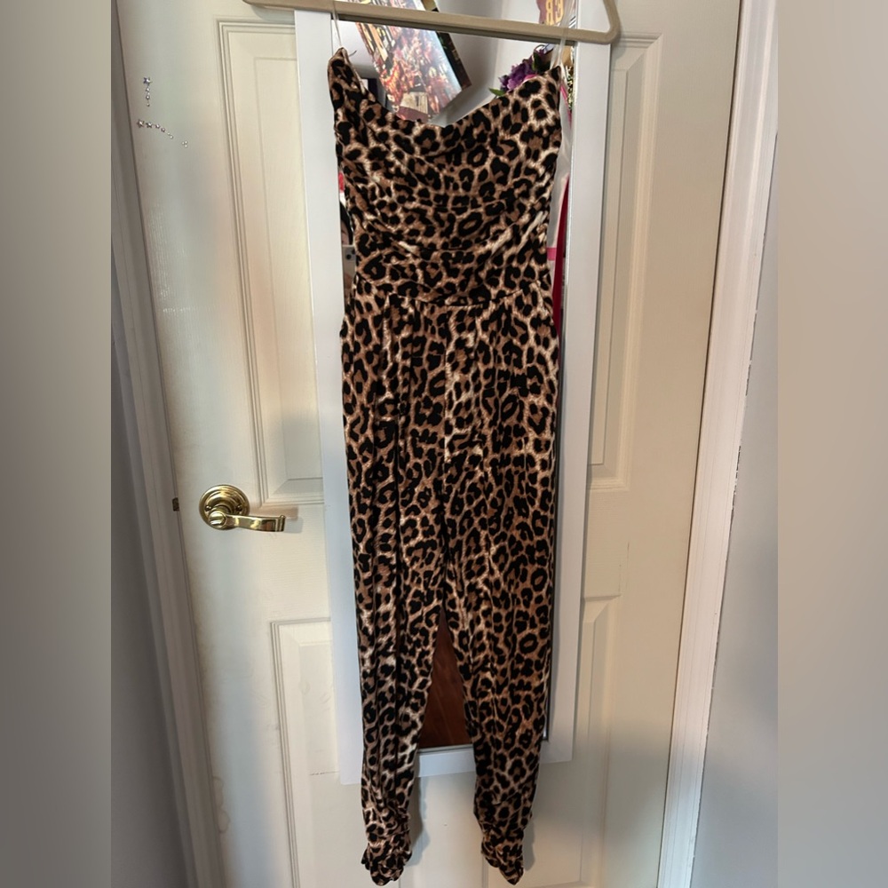 Printed strapless jumpsuit